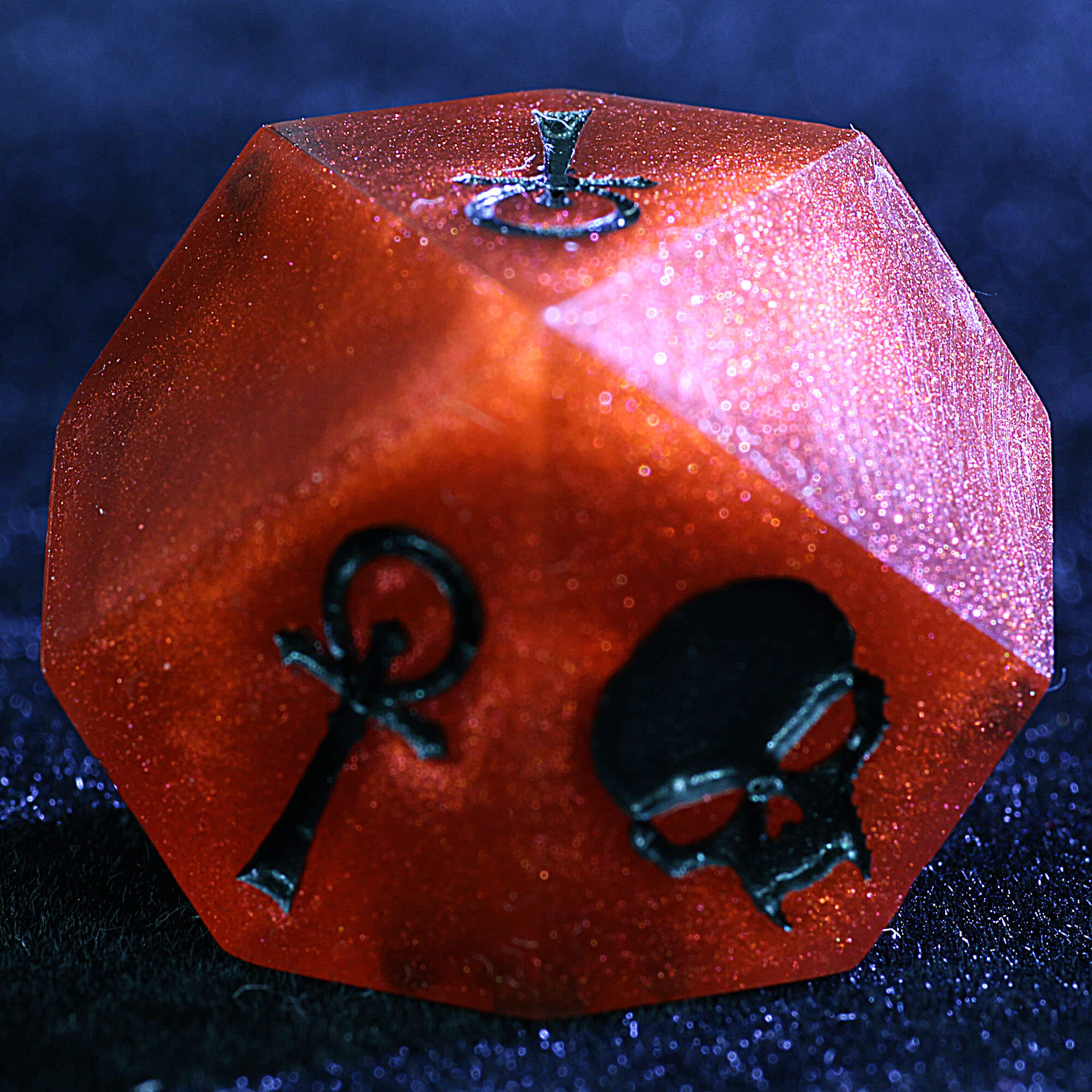 15 Polyhedral Resin Camarilla VtM Set of Dice WoD Velvet and Blood - Dice of Dragons