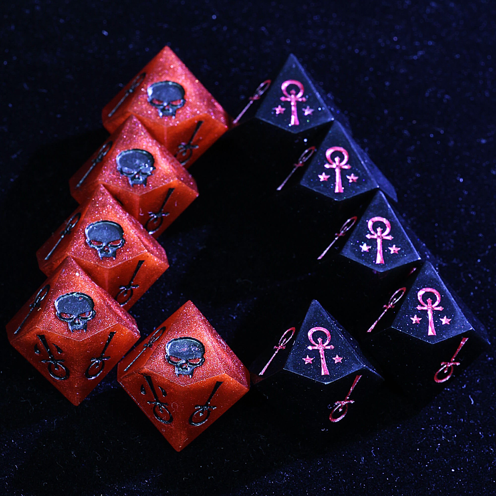 15 Polyhedral Resin Camarilla VtM Set of Dice WoD Velvet and Blood - Dice of Dragons