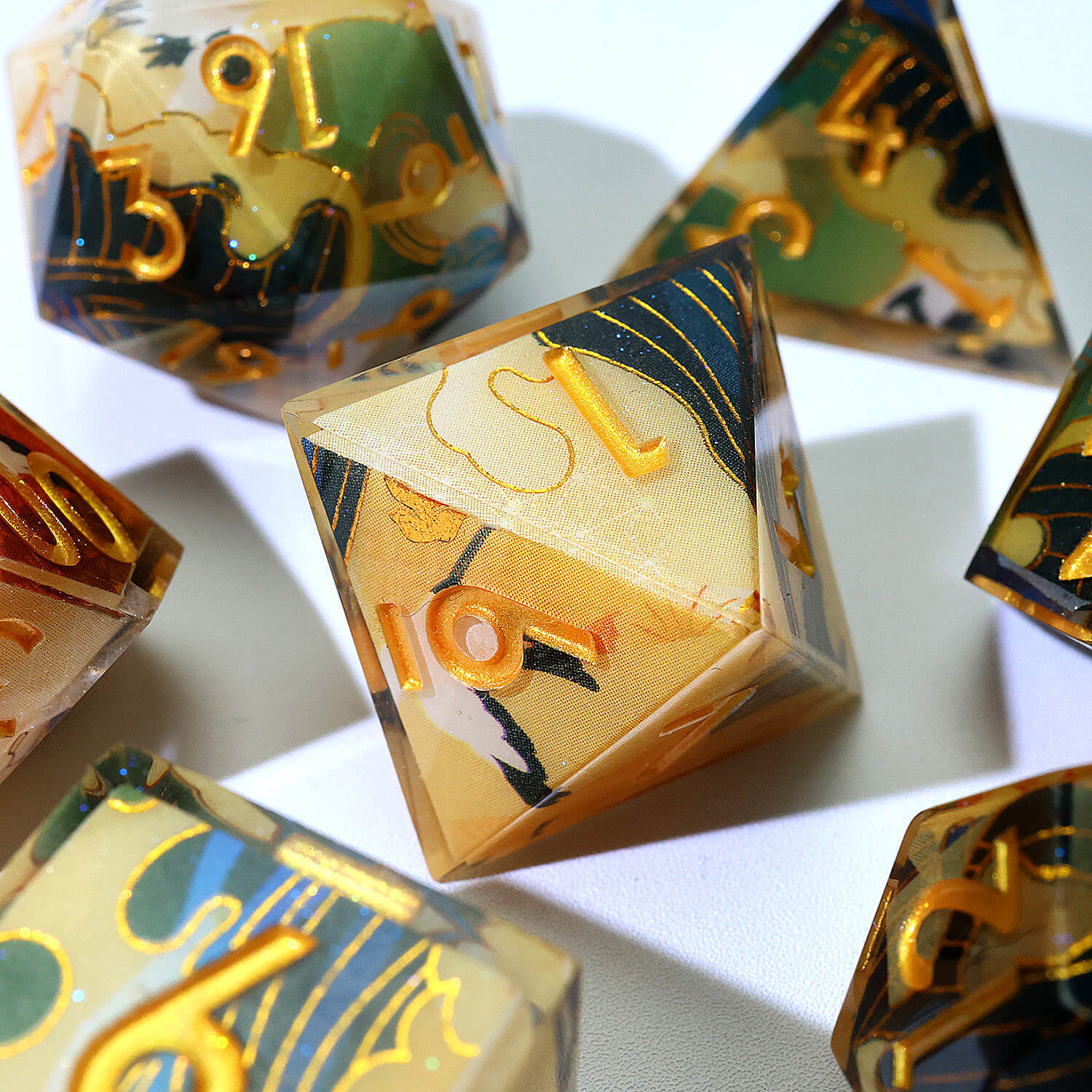 7 Piece Polyhedral Dice Set D and D Wonderland Crane - Dice of Dragons