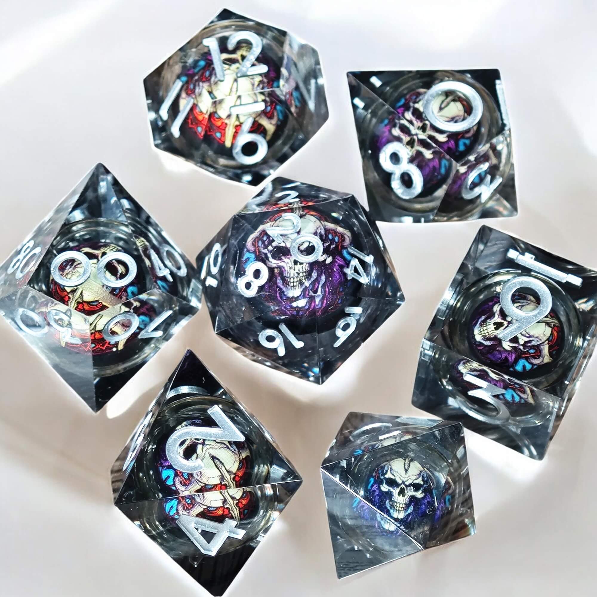 7 Pieces Resin Sharp Edged Polyhedral D&D Dice Set - Black Skull - Dice of Dragons
