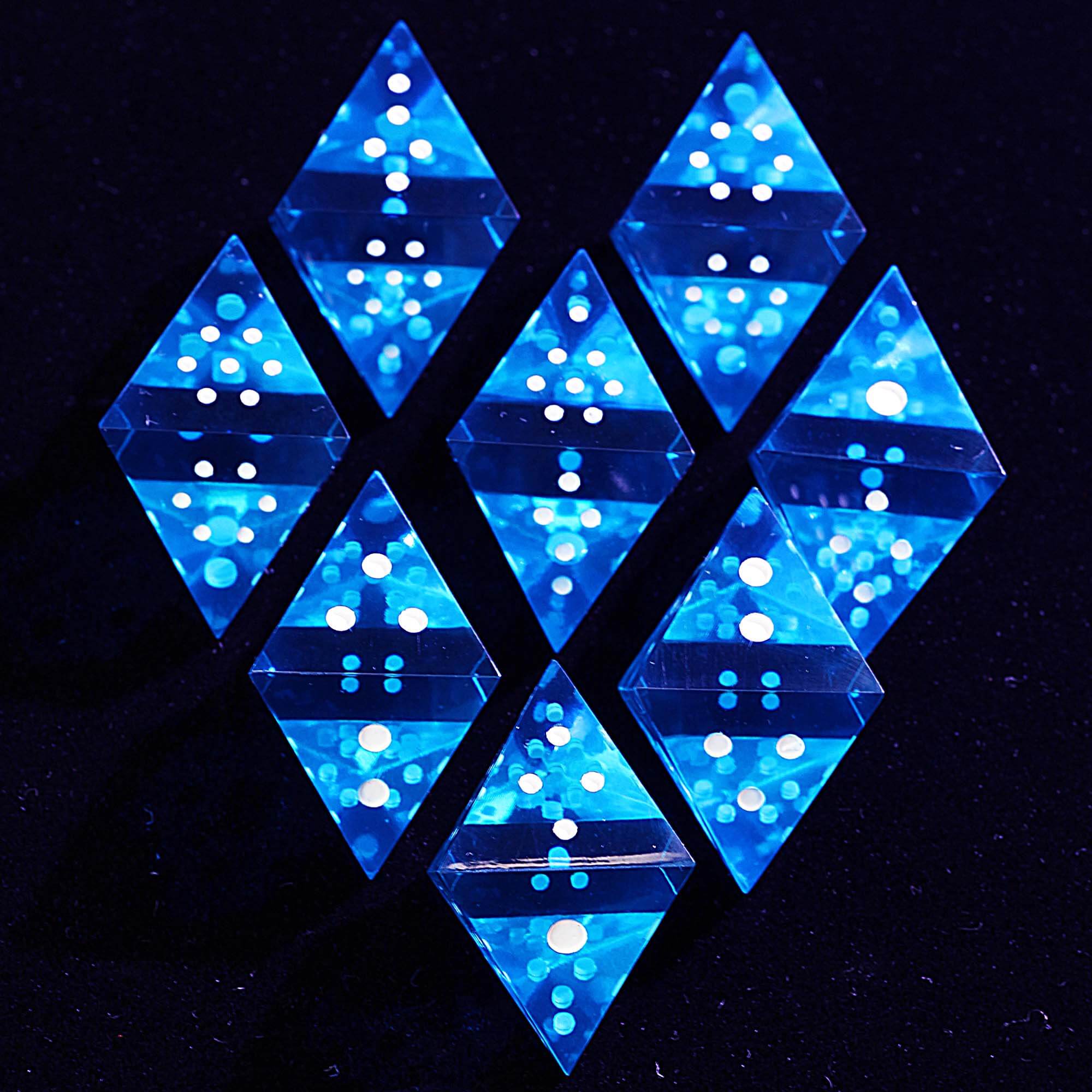 8 Polyhedral Resin Dice DnD D8 Sets Blue Transparent - Dice of Dragons