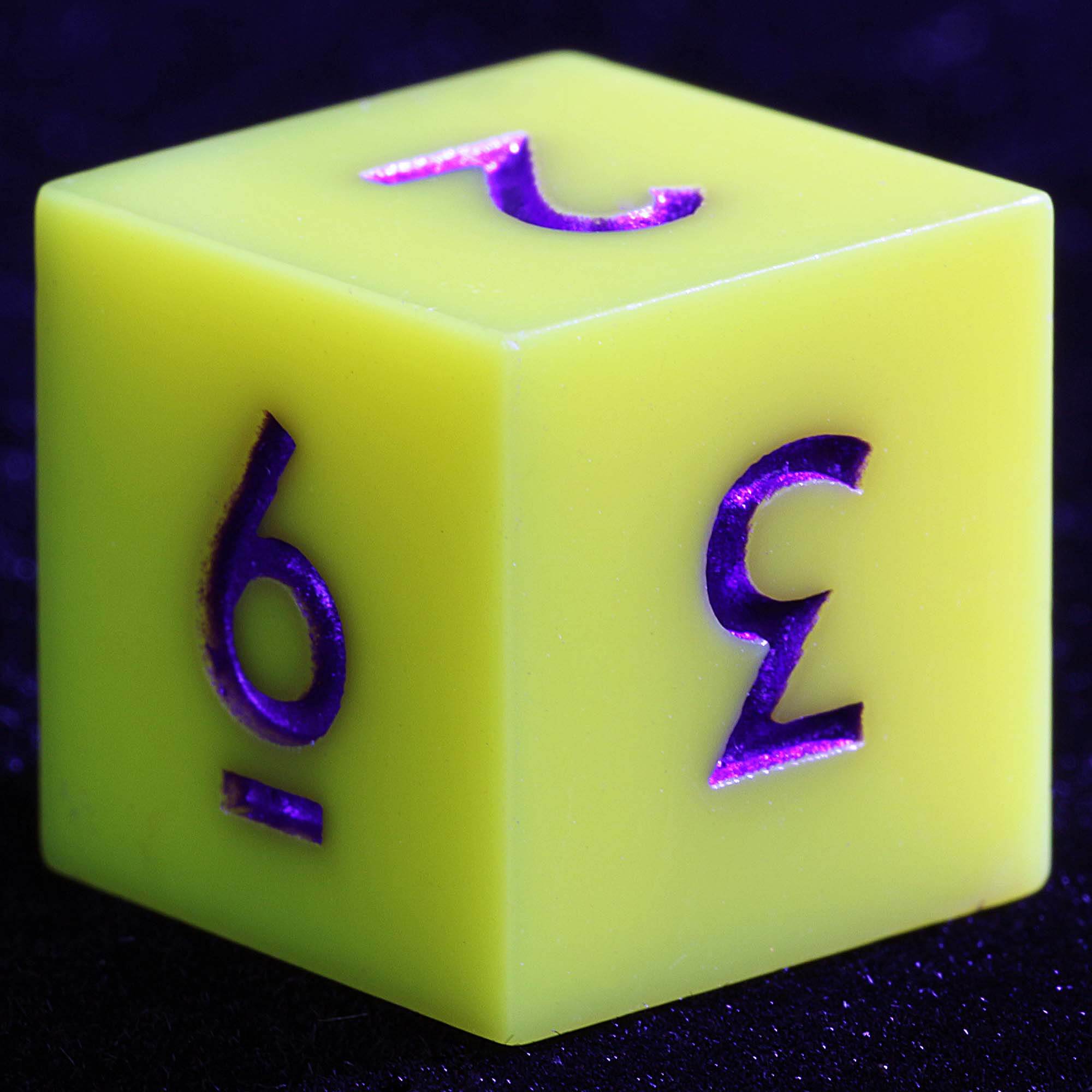9 Polyhedral Resin Dice DD Sets Thunder Citrine Core - Dice of Dragons