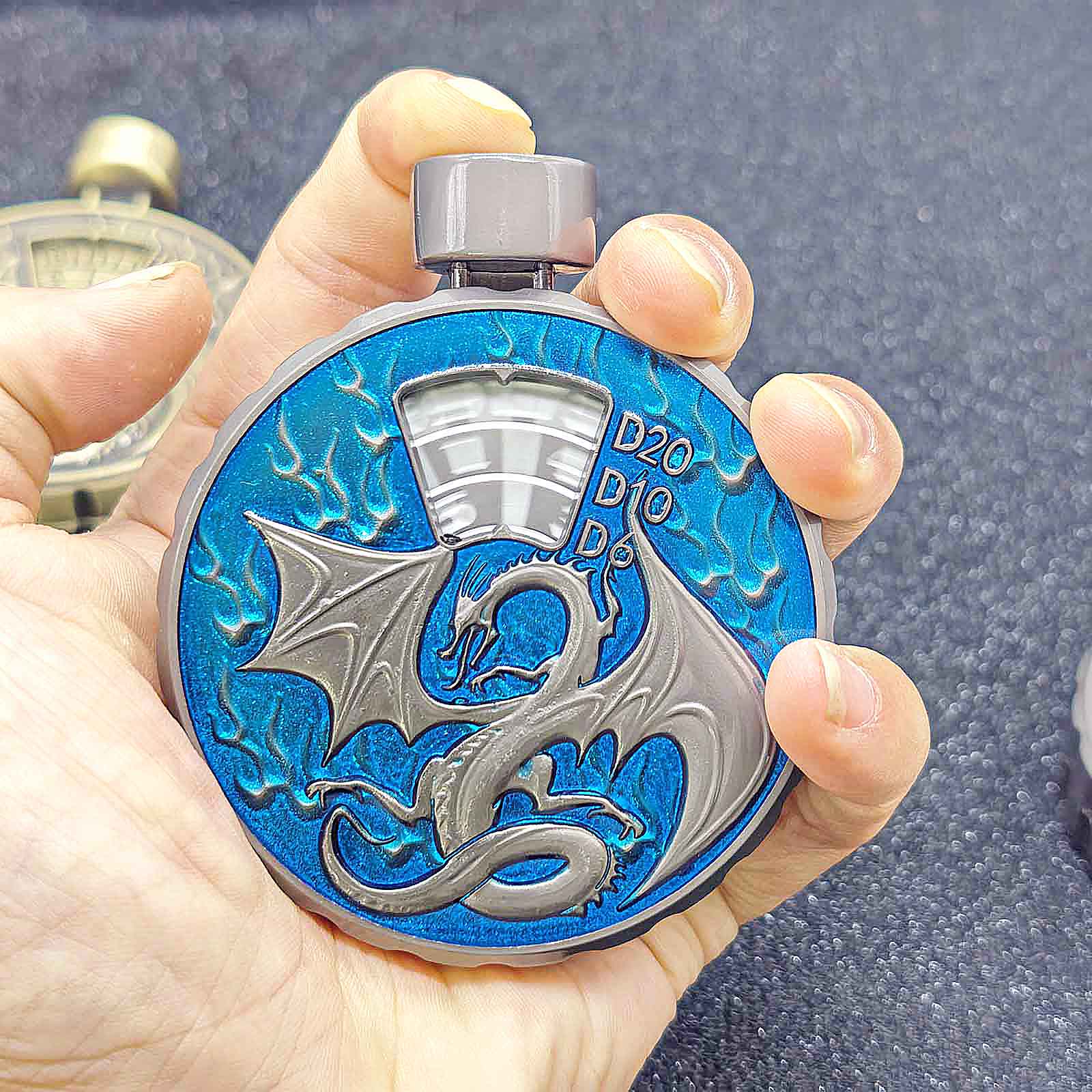 Cthulhu Wyvern 7 in 1 Button Presser Spinning DnD Metal Dice Bottle Roulette Game - Dice of Dragons