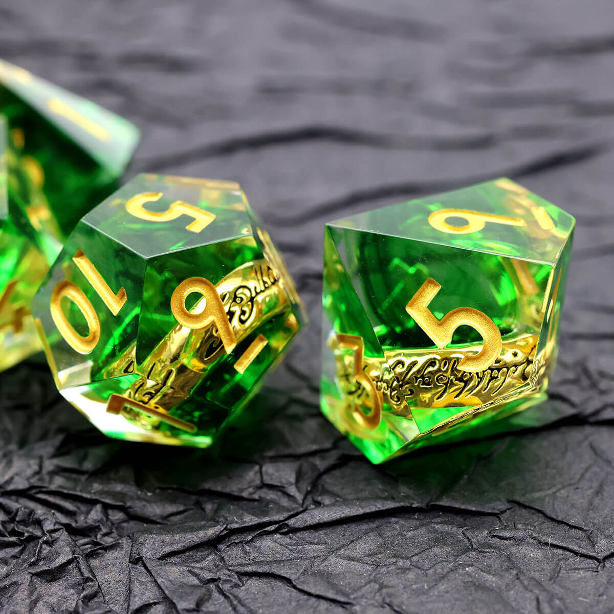 Green Magic Ring 7-Piece Sharp Edge DND Dice Set - Dice of Dragons