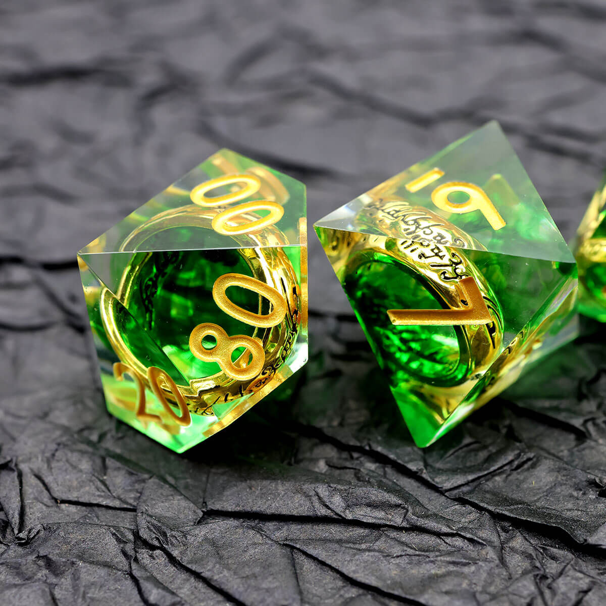 Green Magic Ring 7-Piece Sharp Edge DND Dice Set - Dice of Dragons