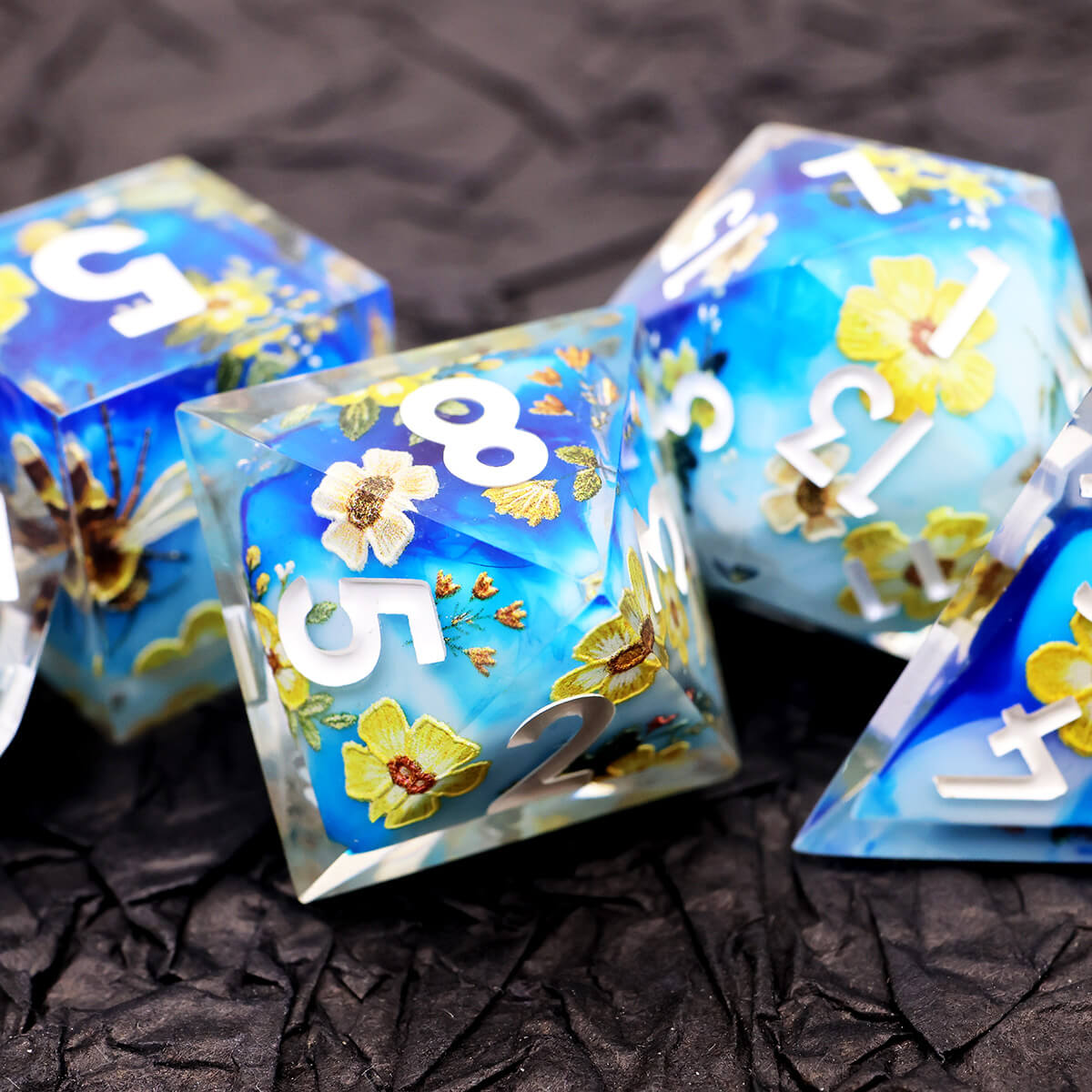 7-Piece Bee Flower Sharp Edge DND Dice Set - Dice of Dragons