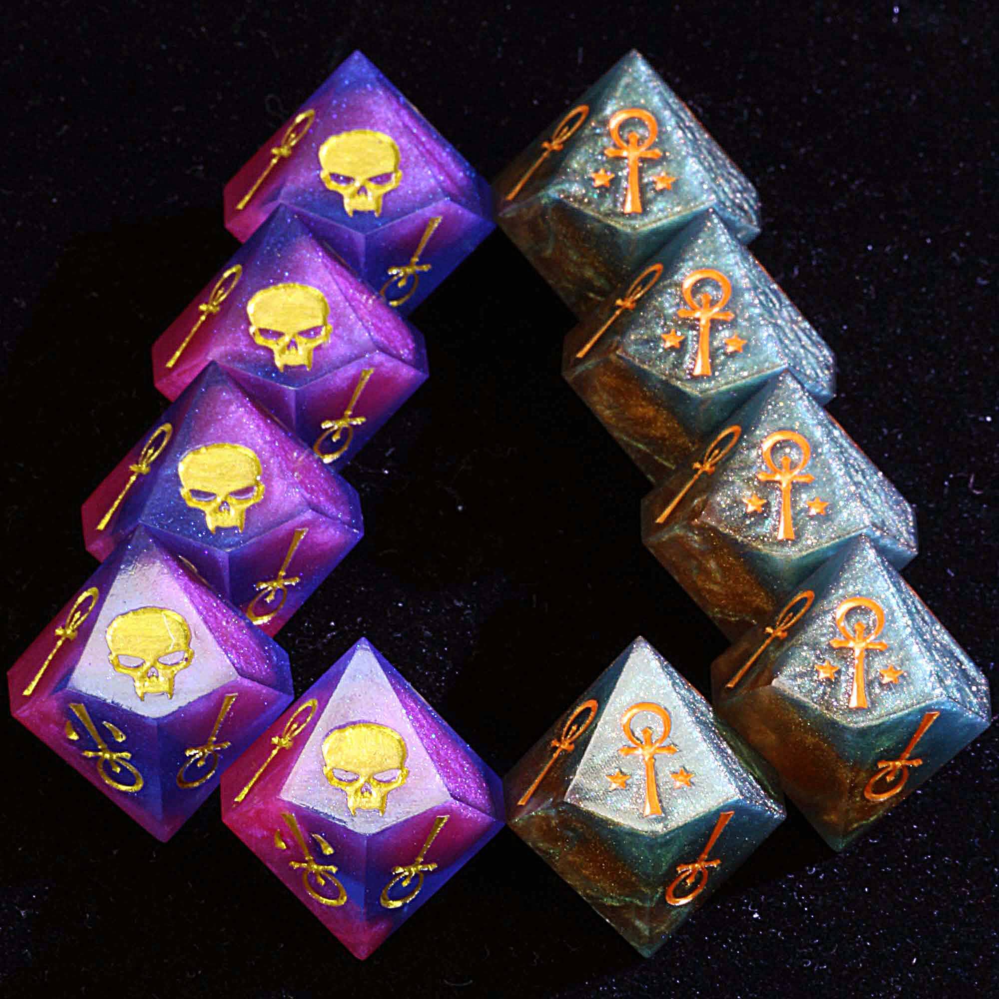 15 Polyhedral Camarilla WoD VtM Sets of Dice Gilded Masquerade - Dice of Dragons