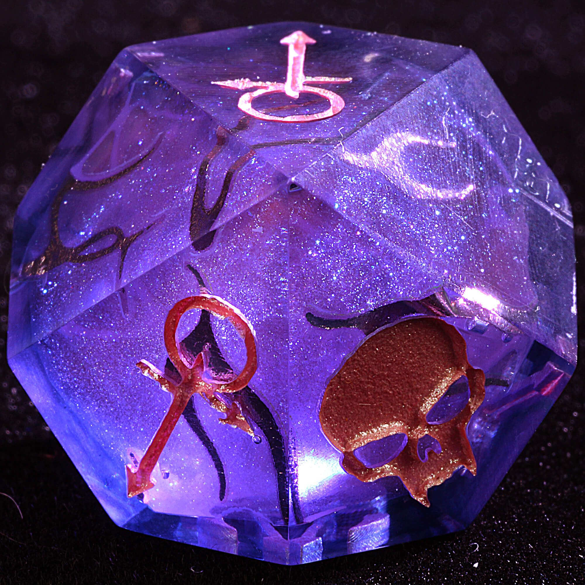 15 Polyhedral Resin Anarch VtM WoD Dice Set Gilded Labyrinth - Dice of Dragons