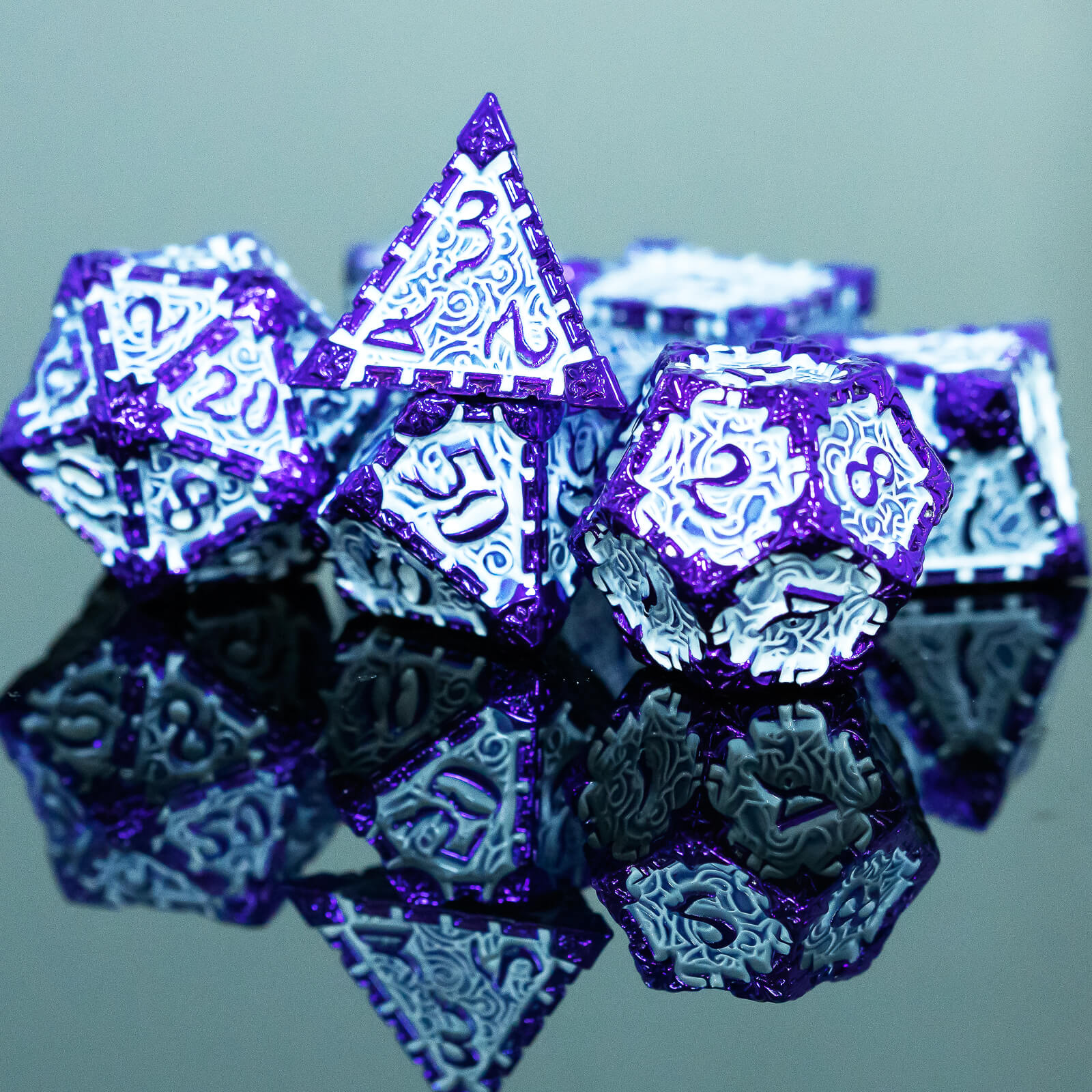 7 Dagger Polyhedral Metal Dice Sets DD Purple White - Dice of Dragons