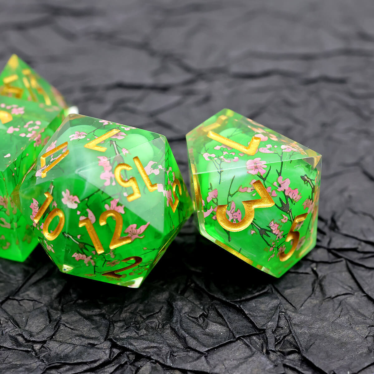 7-Piece Layered Flower Sharp Edge DND Dice Set - Dice of Dragons