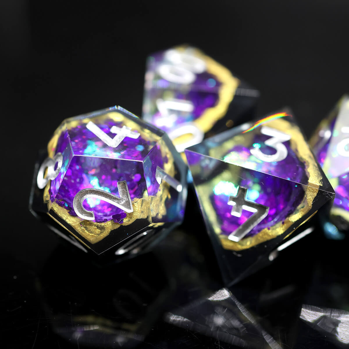 7-Piece Sharp Edge Blue Purple Geode Dice Set for DND - Dice of Dragons