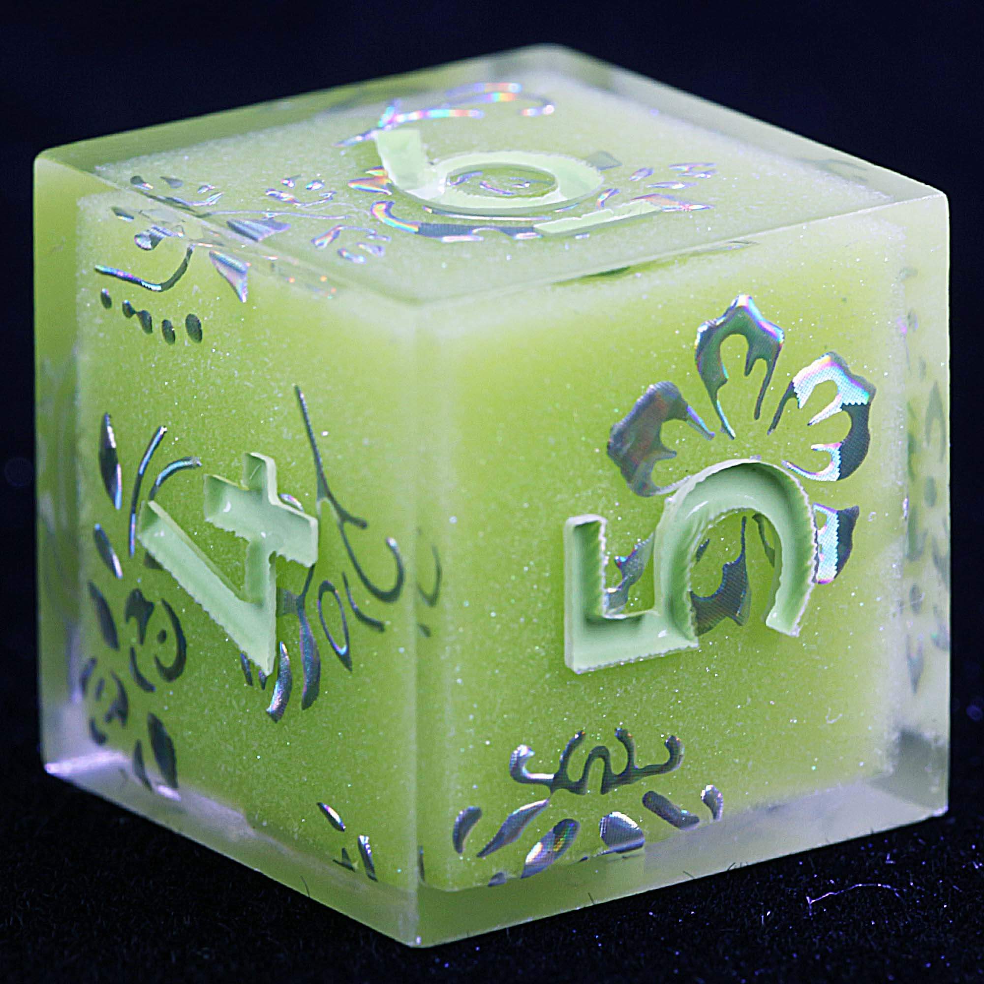 9 Polyhedral Resin Dice DD Sets Verdant Silverbloom - Dice of Dragons