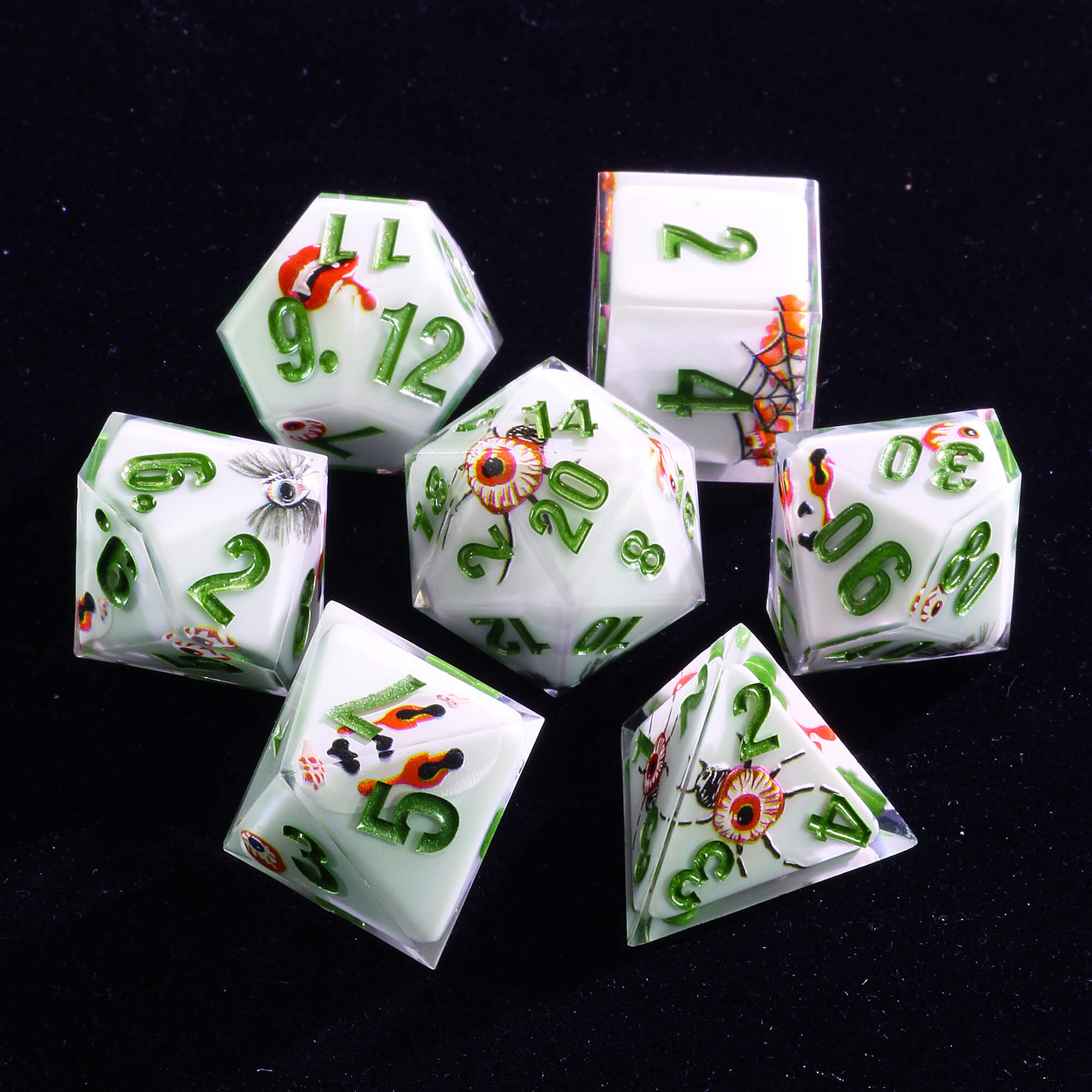 Awesome 7 Polyhedral Resin Dice Set DD Spider White - Dice of Dragons