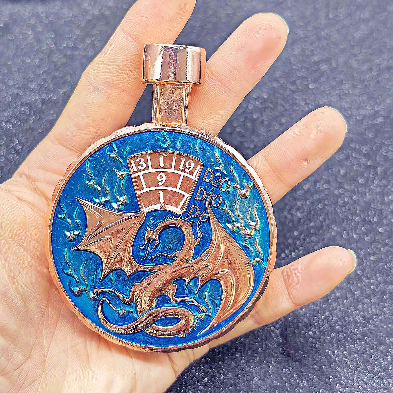 Cthulhu Wyvern 7 in 1 Button Presser Spinning DnD Metal Dice Bottle Roulette Game - Dice of Dragons