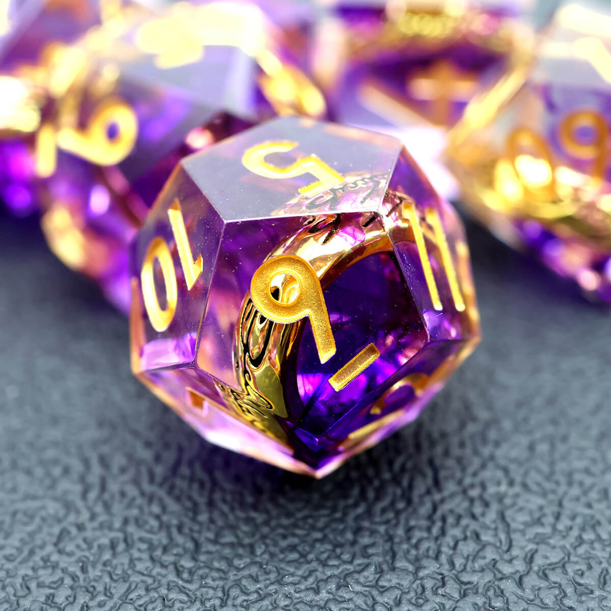 7-Piece Purple Magic Ring Sharp Edge DND Dice Set - Dice of Dragons