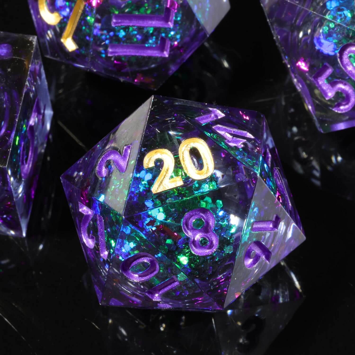 D&D 7-Piece Sharp Edge Liquid Core Amethyst Polyhedral Resin Dice Set - Dice of Dragons