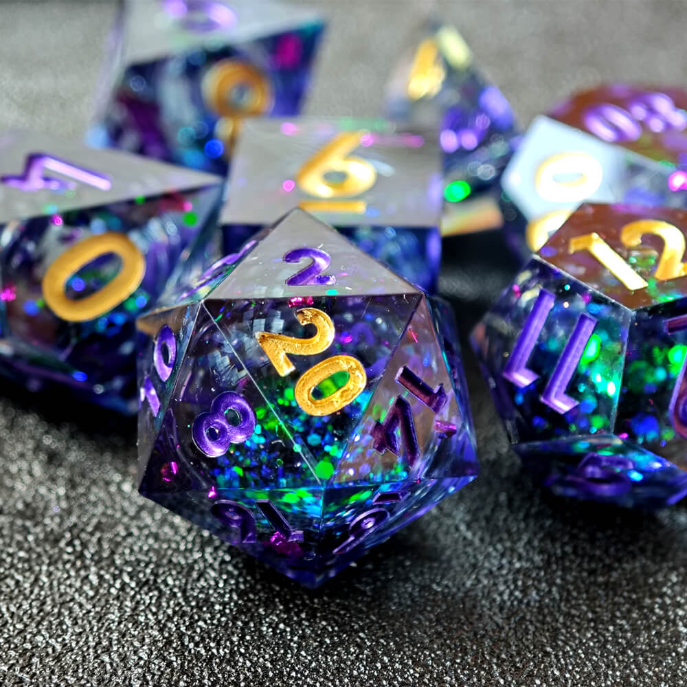 D&D 7-Piece Sharp Edge Liquid Core Amethyst Polyhedral Resin Dice Set - Dice of Dragons