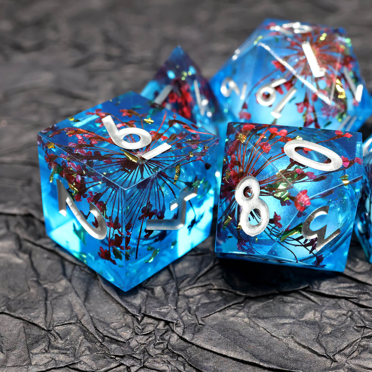 Liquid Core 7-Piece DND Dice Set Sharp Edge - Dice of Dragons