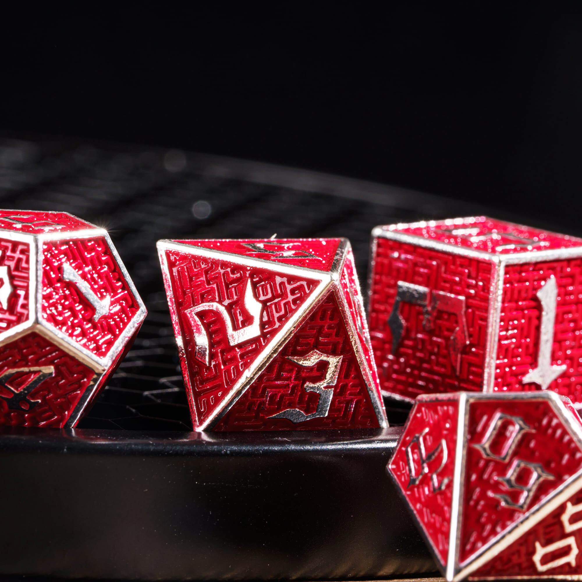 Maze 7 Metal Polyhedral Set Dice DnD Silver Red - Dice of Dragons