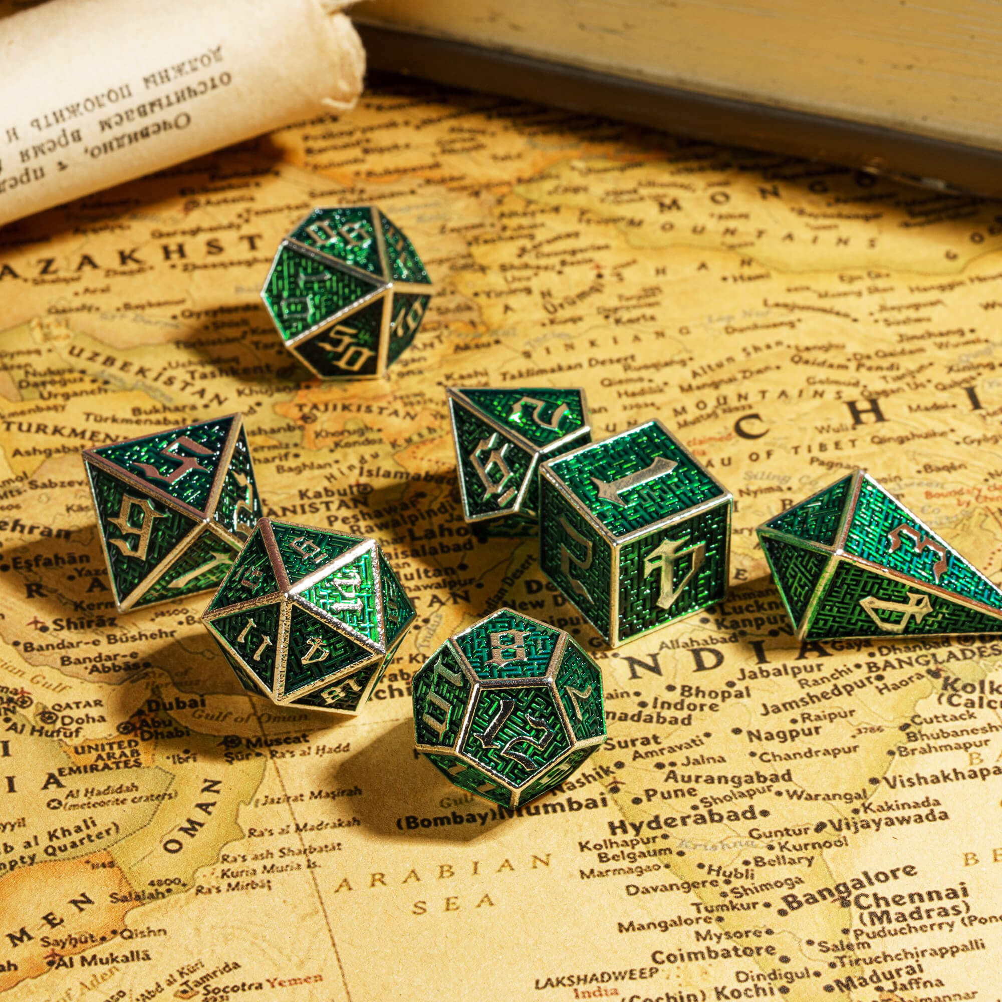 Maze 7 Polyhedral Metal D And D Dice Sets Silver Green - Dice of Dragons