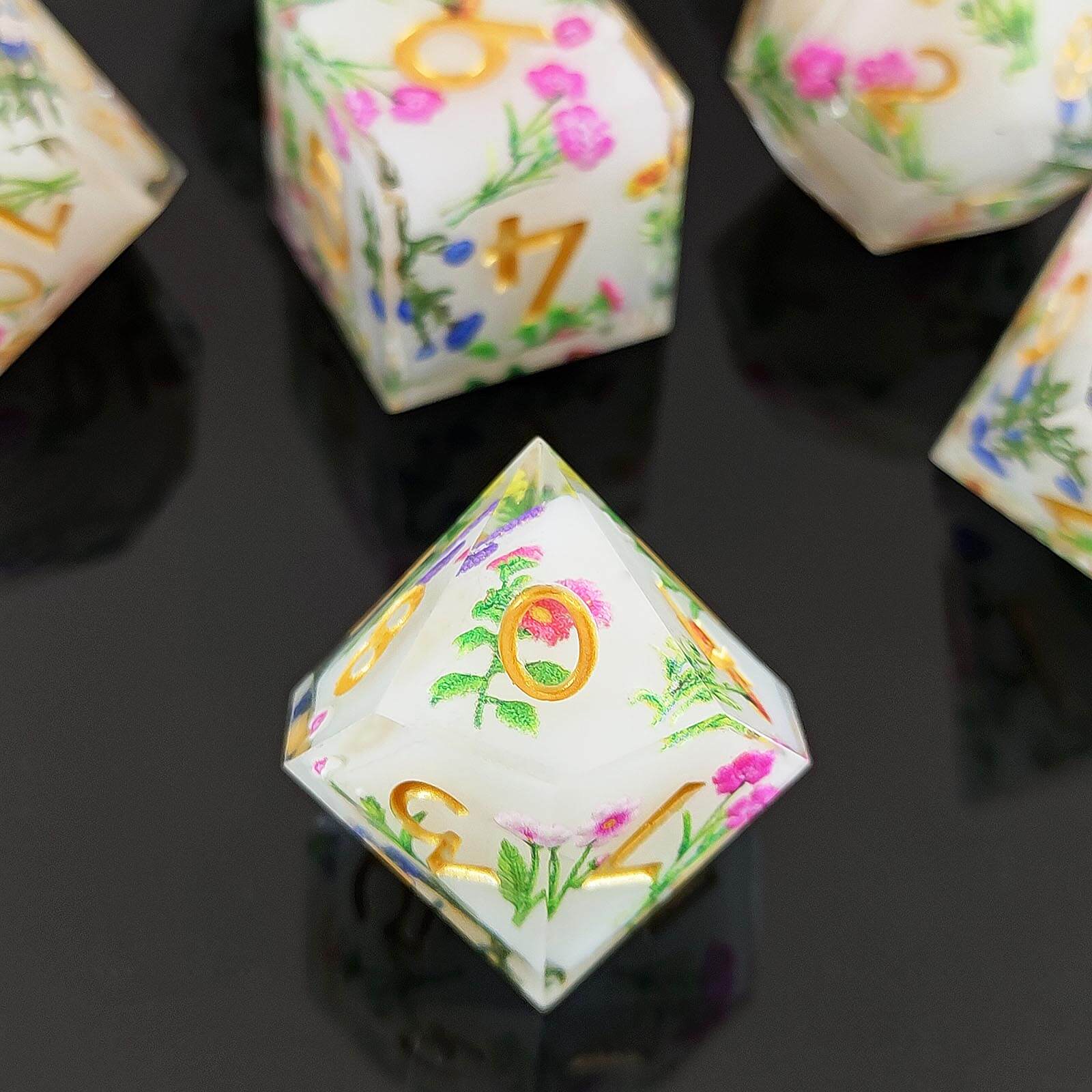 Rpg Awesome 7 Polyhedral Dice Sets D&D - White Flower - Dice of Dragons