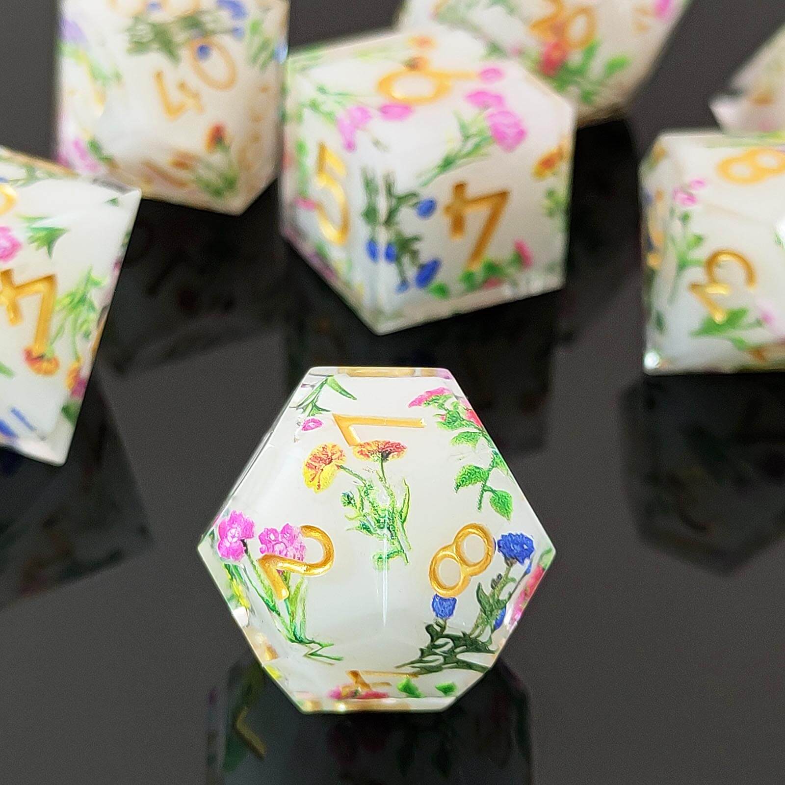 Rpg Awesome 7 Polyhedral Dice Sets D&D - White Flower - Dice of Dragons