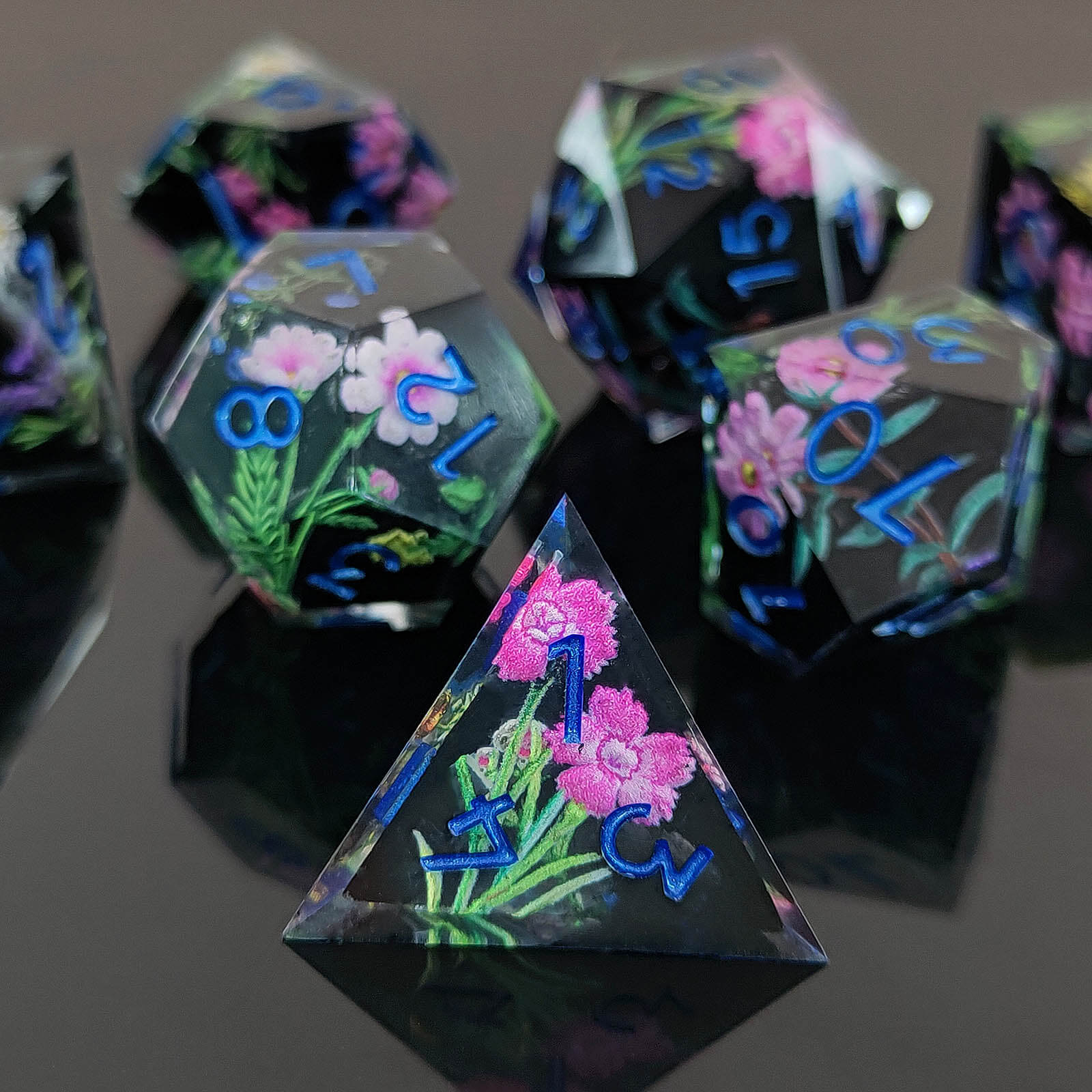 Rpg Awesome 7 Polyhedral Dice Sets D&D - Black Flower - Dice of Dragons