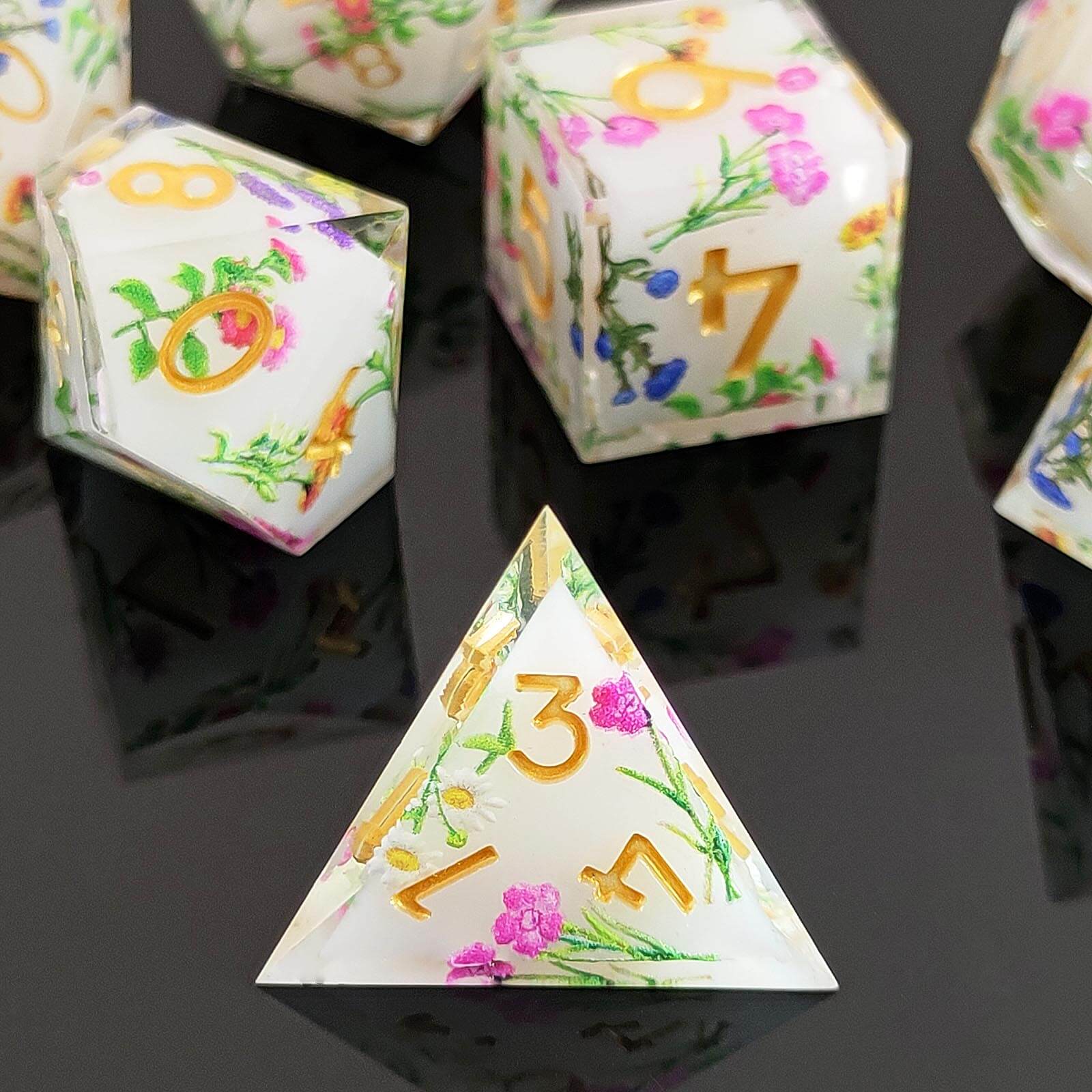 Rpg Awesome 7 Polyhedral Dice Sets D&D - White Flower - Dice of Dragons