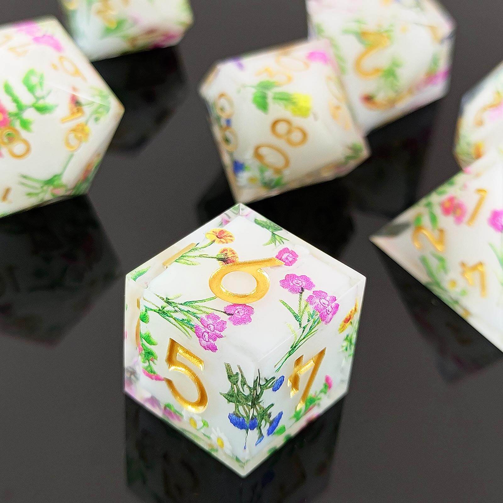 Rpg Awesome 7 Polyhedral Dice Sets D&D - White Flower - Dice of Dragons