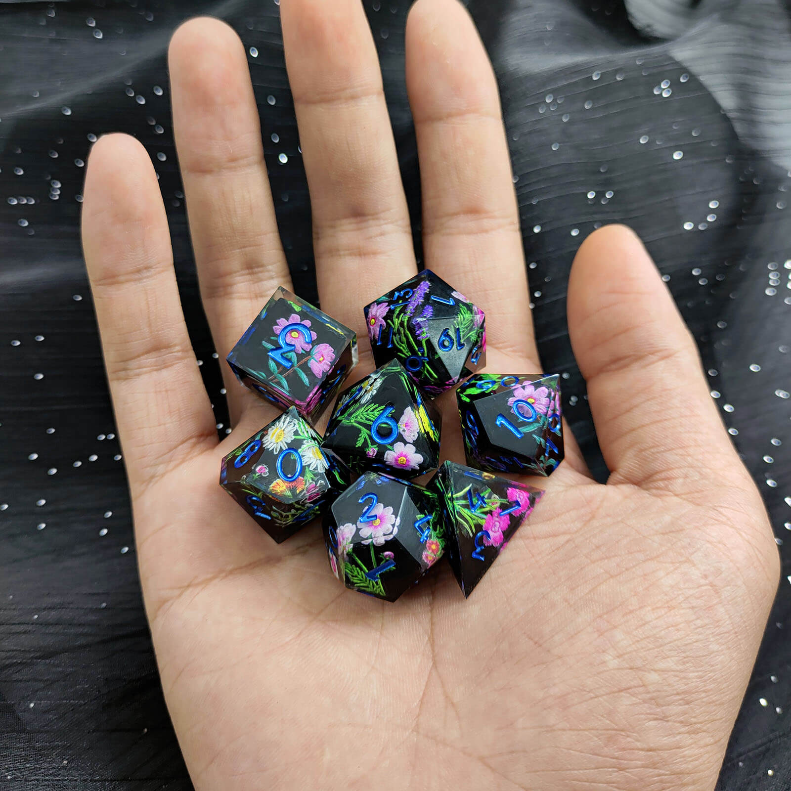 Rpg Awesome 7 Polyhedral Dice Sets D&D - Black Flower - Dice of Dragons