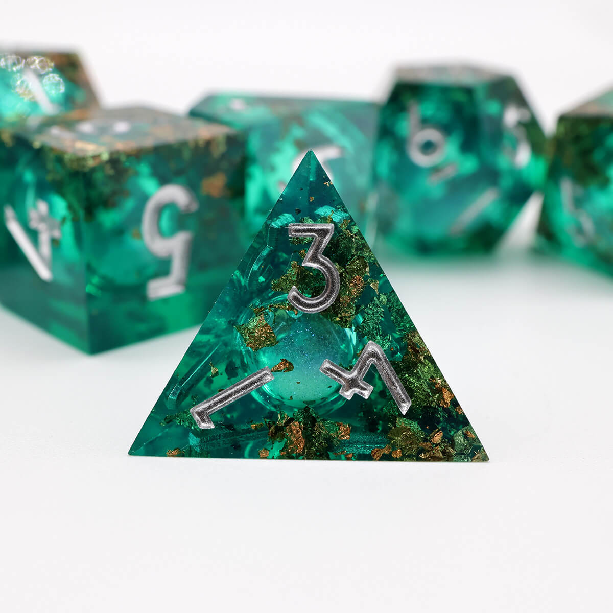 Sharp Edge Liquid Core 7-Piece DND Dice Set - Dice of Dragons